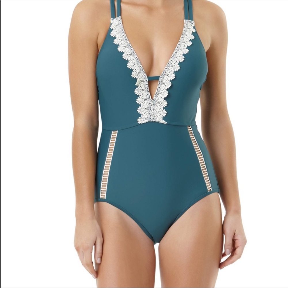 NEW Beautiful emerald green one piece swimsuit Size L plunging neckline crochet